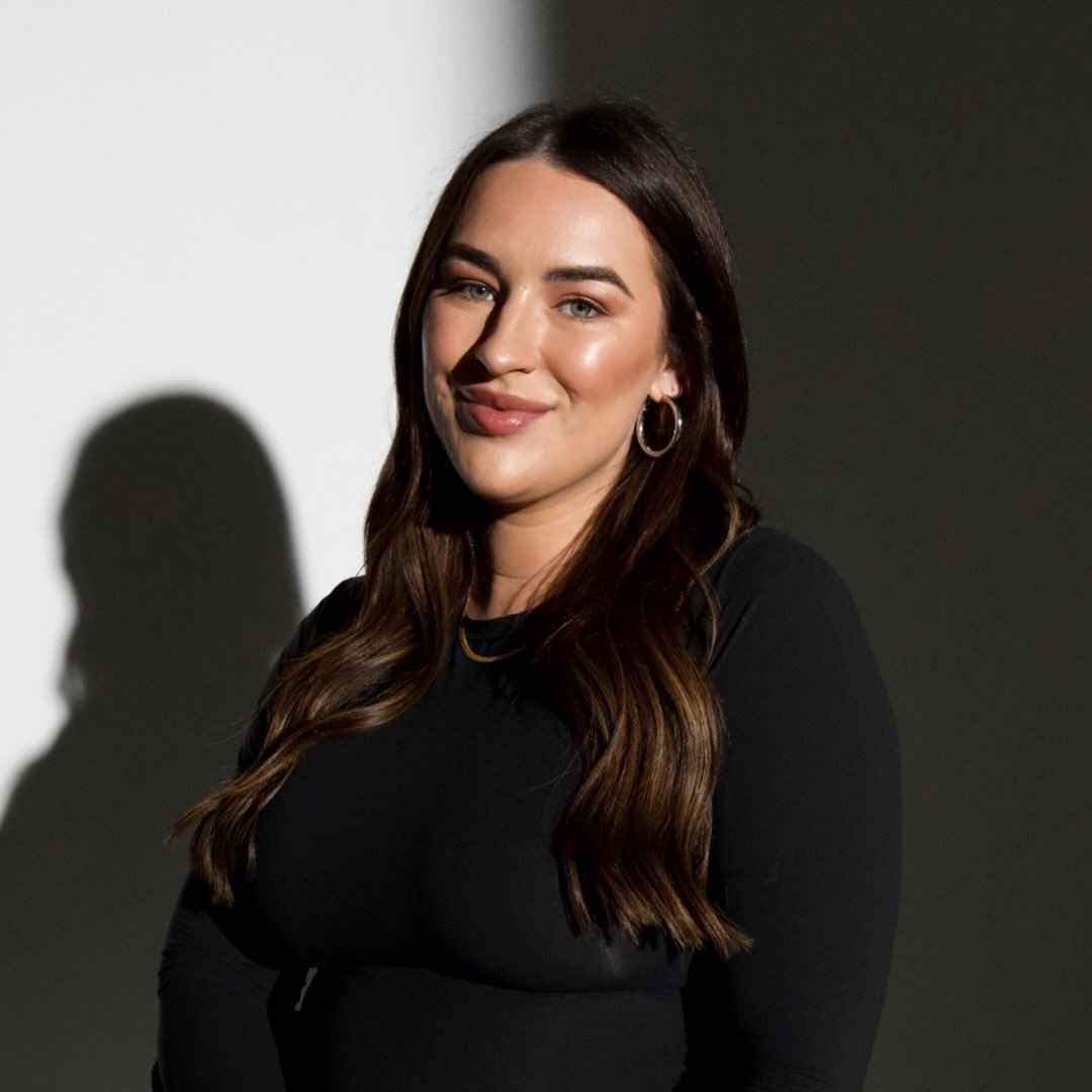 Fire Wife Hairstylist profile