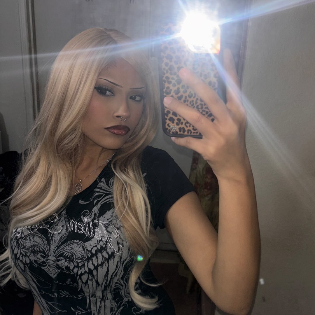 Caroline profile