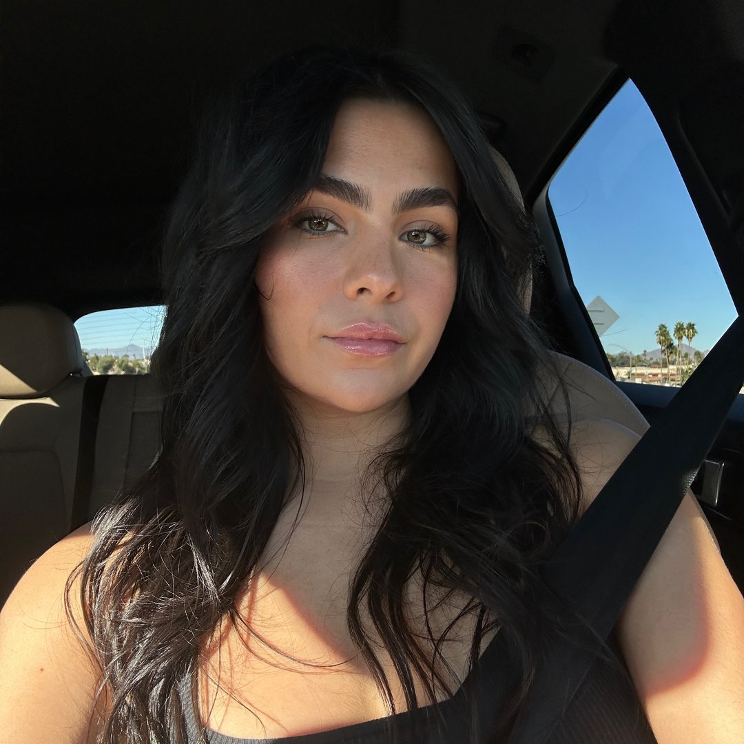 Amaya Damme profile