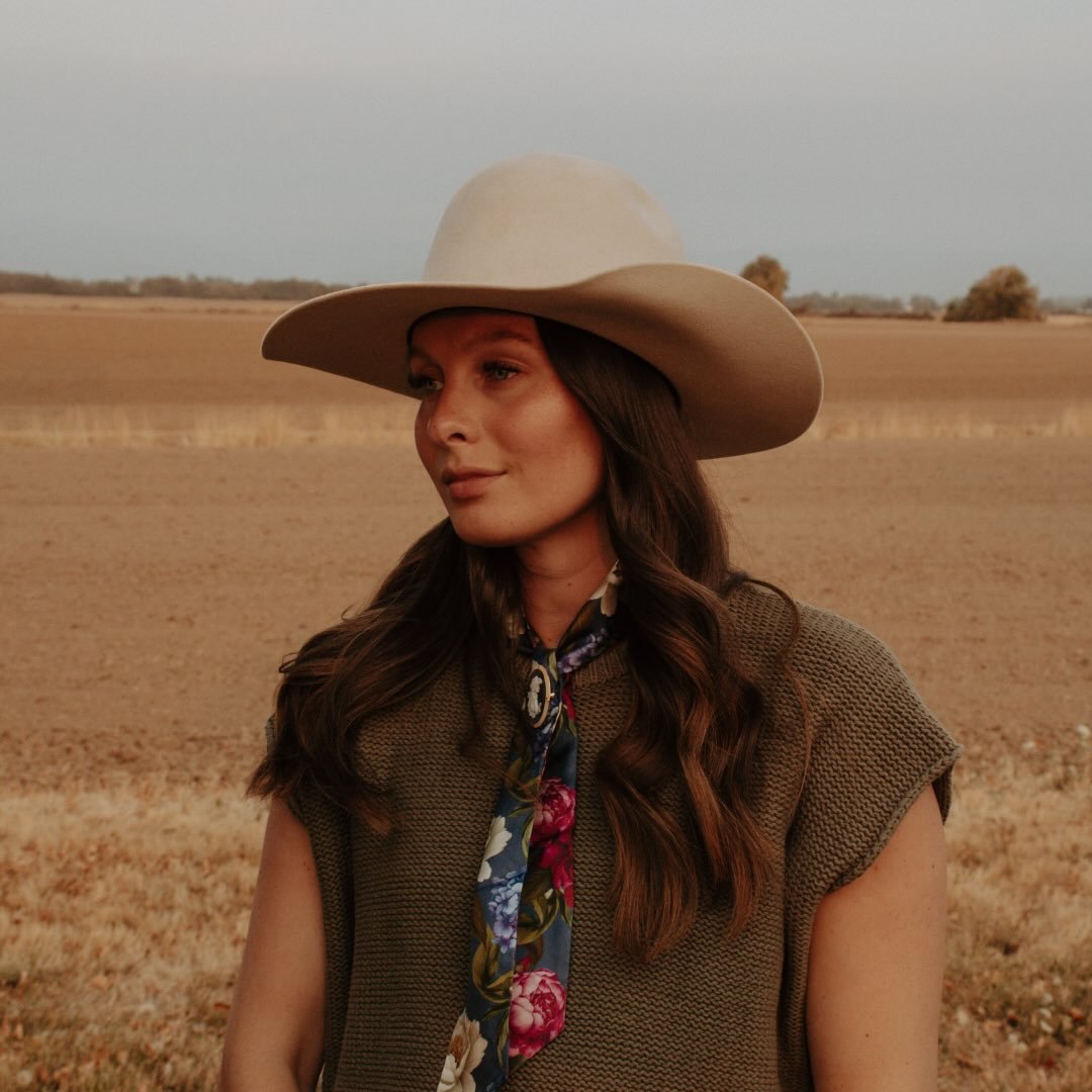 Alli Vermilyea Western profile