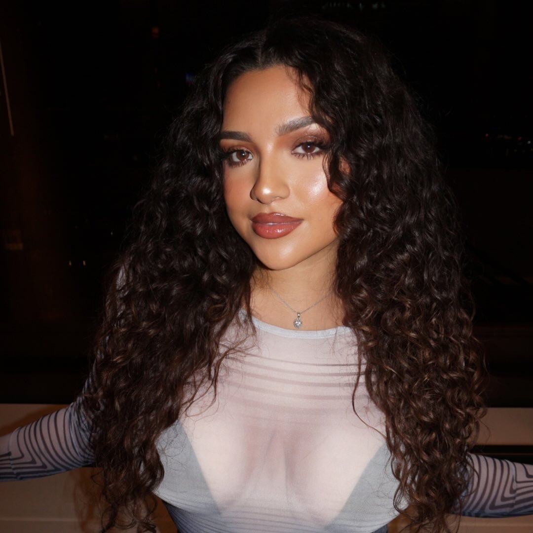 Siomara Dfw profile