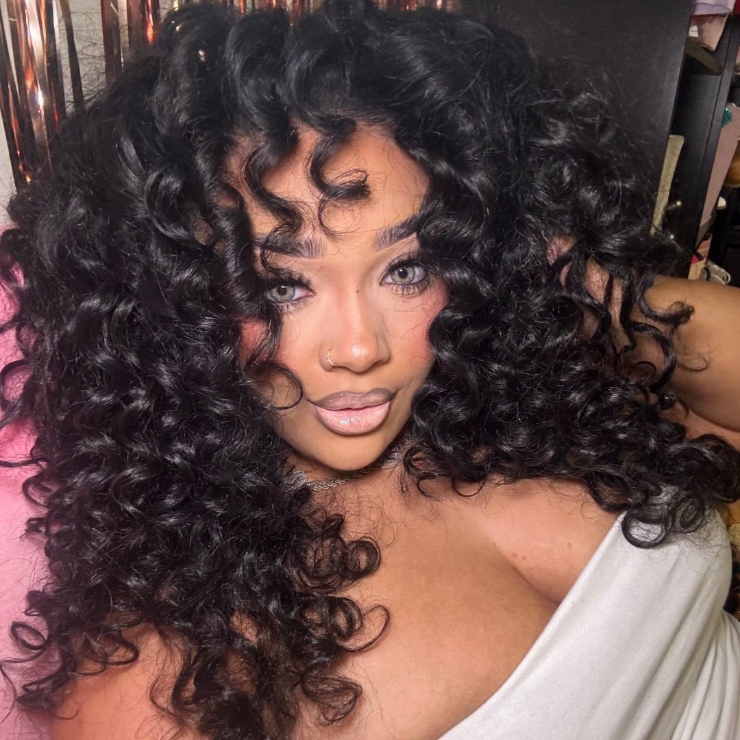 𝒯𝒽𝒶𝓉 𝓅𝓇𝑒𝓉𝓉𝓎 𝓂𝒻 💔 profile