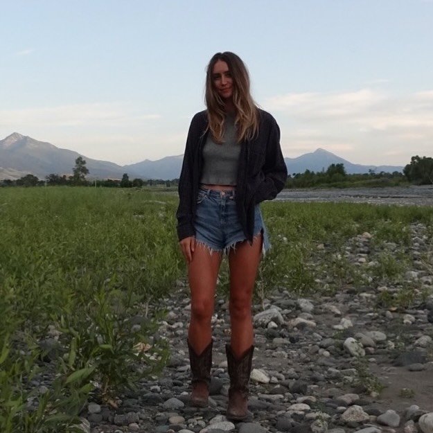 Brook Mae profile