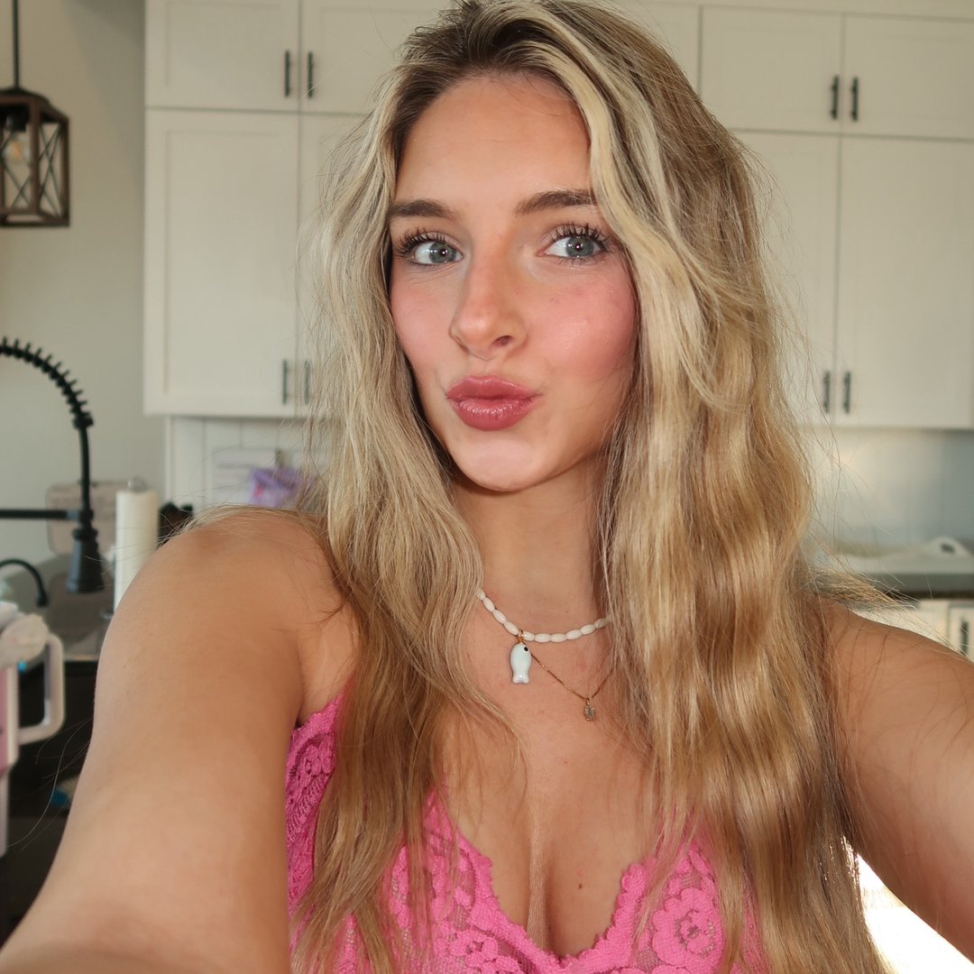 Jadie Lee Social Media Management profile