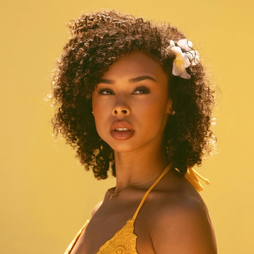 Talia Hopkins profile