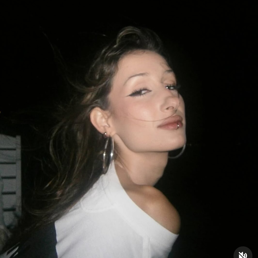 Samantha Piz profile