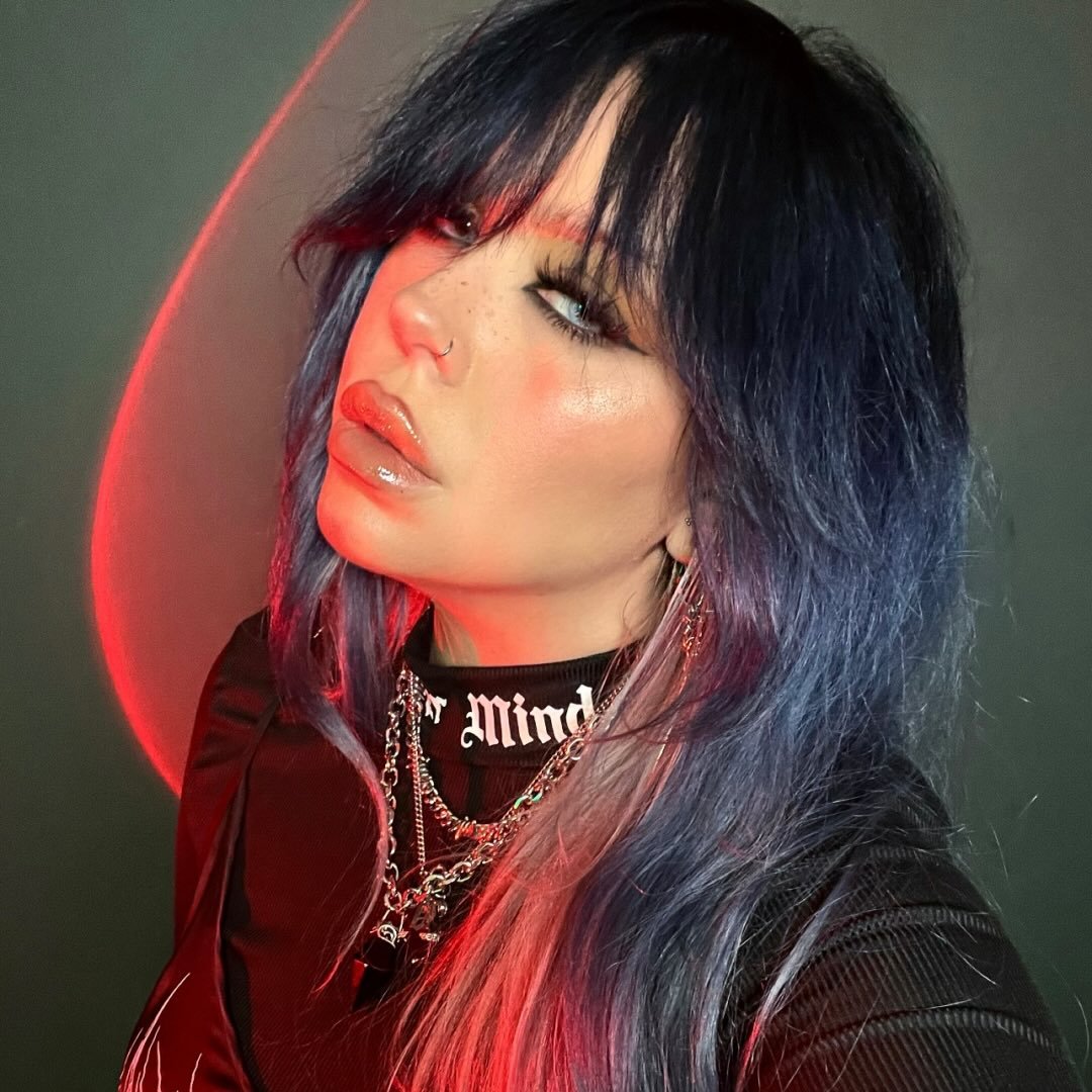 ⋆𝕮𝖍𝖗𝖎𝖘𝖙𝖞⋆ profile