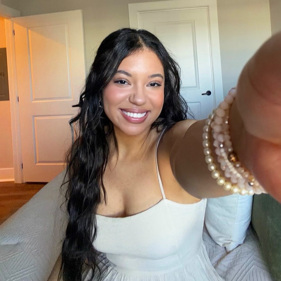 Amber Nicole profile